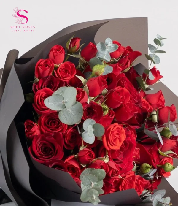 ⁦رومانسية حمراء - ورود حمراء عاطفية للتعبير عن الحب العميق⁩ - الصورة ⁦3⁩